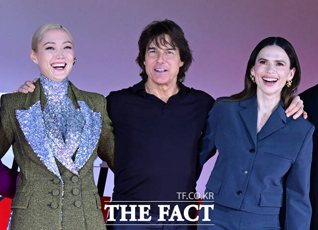 톰 크루즈(가운데)는 관객들에게 즐거움을 주는 건 특권이다. 이게 제가 영화를 만드는 의미라고 강조했다. /이새롬 기자