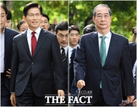  공개된 장소에서 단일화 논의하는 김문수와 한덕수 [TF사진관]