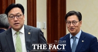  경제관계장관회의 참석하는 김범석 직무대행과 김병환 금융위원장 [포토]