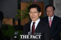  [속보] 김문수 '다음주 방송토론·여론조사 거쳐 단일화하자'