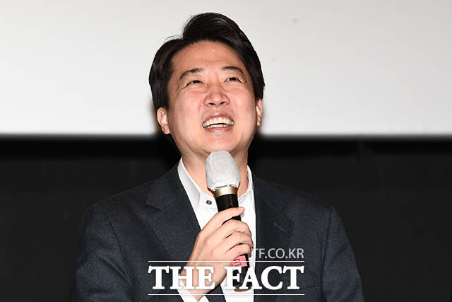이준석 개혁신당 대선 후보가 국민의힘의 대선 후보 재선출을 두고