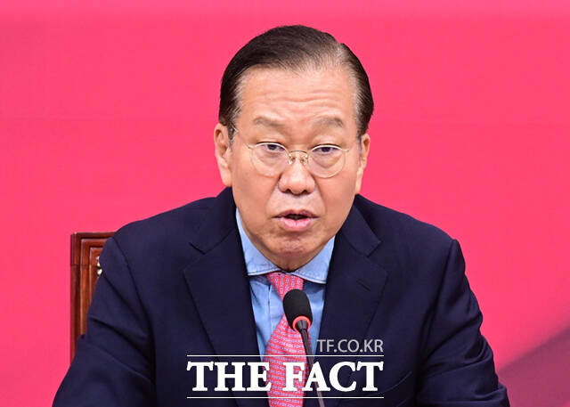 10일 '한덕수 후보 변경안'이 부결되자 권영세 국민의힘 비상대책위원장은