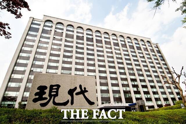 현대건설이 압구정 현대 상표권 출원을 위해 대형 법무법인과 협력 체계를 구축했다고 12일 밝혔다. /더팩트 DB