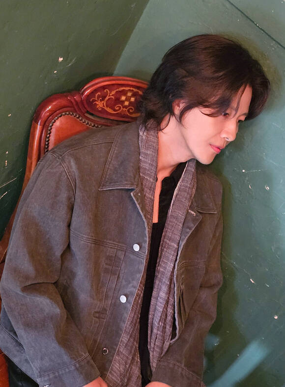 김현성은 열심히만 했던 때 이후 많은 부침을 겪기도 하고 노래를 하는 게 뭔지, 어떤 가치가 있는지 뼈저리게 느꼈다. 예전만큼 활동은 못 하겠지만 잘 준비해서 하나씩 내놓는 걸 꾸준히 하고 싶다고 말했다. /넥스타엔터