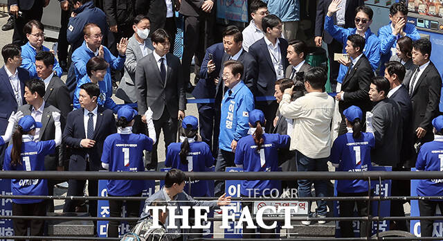 경북 구미역광장 찾은 이재명 더불어민주당 대선후보.