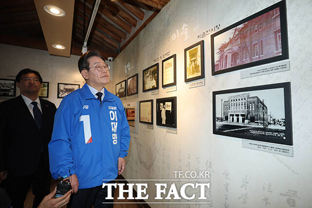 시인 이상화 고택 방문한 이재명 더불어민주당 대선 후보.