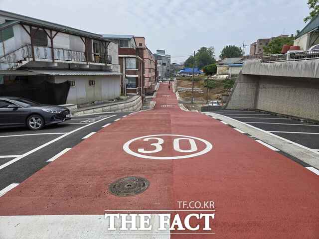 당진시는 도시계획도로 소로 2-105호선(부흥식당~수협 구간) 개설공사를 성공적으로 마무리했다. /당진시