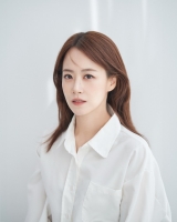  류현경, 에일리언컴퍼니 전속계약…엄정화 한솥밥