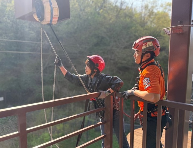버거킹이 서울시 소방학교와 함께 소방 위탁 교육을 실시했다. /버거킹