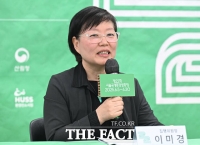  서울국제환경영화제 소개하는 이미경 위원장 [포토]