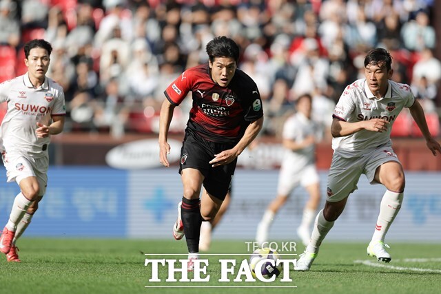 득점왕 경쟁에 합류한 국내파 리더 포항 이호재./K리그