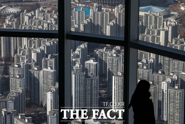 지난달 말 수도권 민간 아파트 평당 분양가가 2900만원에 육박했다. 서울 지역은 4500만원을 돌파했다. /뉴시스