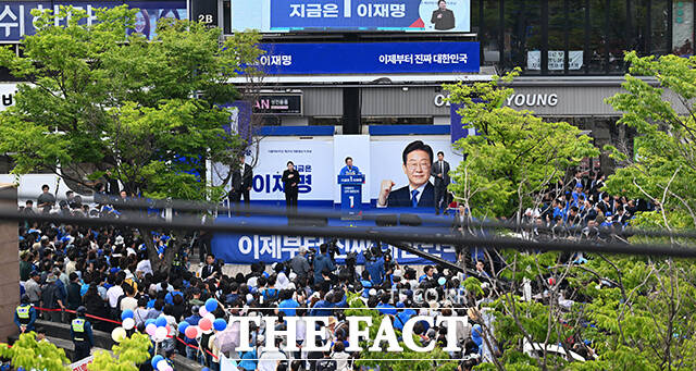 부산·경남에 이어 전남까지 누비며, 이 후보는 1박 2일간 영·호남을 아우르는 통합 메시지를 전했다는 게 민주당의 설명이다. /배정한 기자