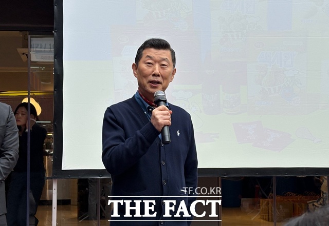 김홍국 하림 회장은 맥시칸 하면 양념통닭, 하림하면 닭고기라며 옛날 맥시칸을 회상하면서 새롭게 브랜드를 론칭했다고 말했다. /문화영 기자