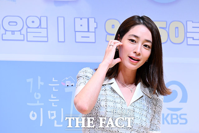 배우 이민정이 야외 예능이 생각보다 힘들었다. 하지만 추억이 될 것 같다고 회상했다. /남용희 기자