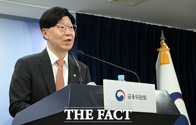 김소영 금융위원회 부위원장이 지난 4월 21일 오후 서울 종로구 정부서울청사에서 열린 외신기자 간담회에 참석해 모두발언을 하고 있다. /임영무 기자