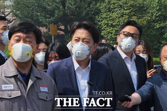 이준석 개혁신당 대선 후보가 5·18 민주화운동 기념식 참석을 시작으로 2박 3일간의 더불어민주당 지지 기반인 광주를 찾아 호남 민심 공략에 나섰다. /광주=서다빈 기자