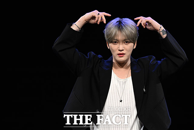 취재진의 요청에,