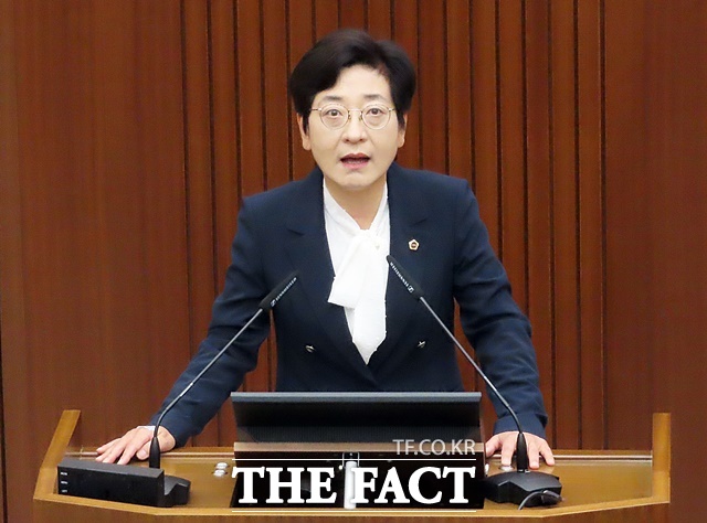 이순열 세종시의원이 20일 열린 세종시의회 제98회 정례회 제1차 본회의에서 5분 자유발언을 하고 있다. /김형중 기자