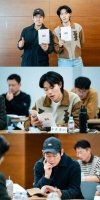  류준열·설경구, 넷플릭스 '들쥐'로 첫 호흡