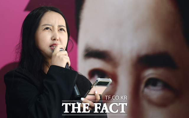 경기 남양주남부경찰서는 온라인에 배현진 국민의힘 의원을 향한 비방 글을 게시한 최서원(개명 전 최순실) 씨의 딸 정유연(개명 전 정유라) 씨를 정보통신망법상 명예훼손 혐의로 입건했다고 21일 밝혔다. /이새롬 기자