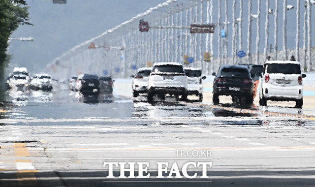 시는 최근 2025 여름철 종합대책을 발표하고 폭염·수방·안전·보건 등 4개 분야별 지원과 대응 방안을 제시했다. /더팩트 DB