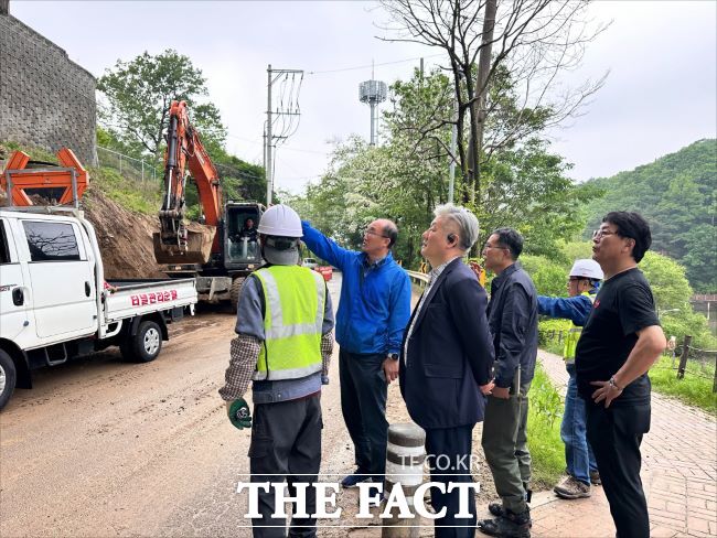 국지도와 지방도 점검에 나선 김동영 경기도의회 의원. /경기도의회
