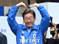 이재명, 수도권 유세 사흘째...'인천 시민들 향한 손하트' [TF사진관]