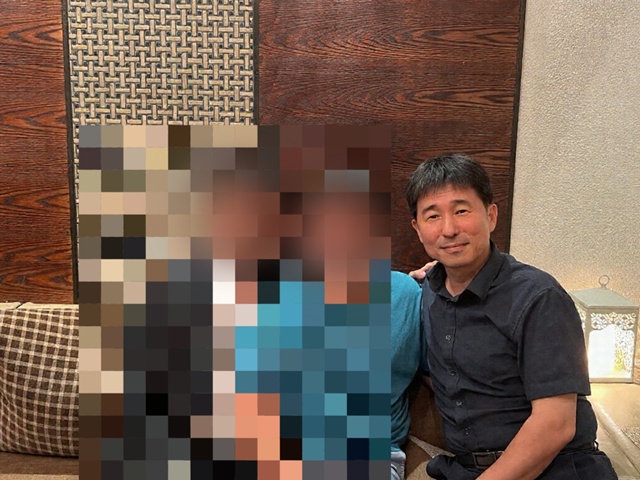 더불어민주당은 19일 윤석열 전 대통령의 내란 우두머리 혐의 재판을 담당하는 지귀연 서울중앙지법 부장판사의 룸살롱 접대 의혹과 관련한 사진을 공개했다. /더불어민주당