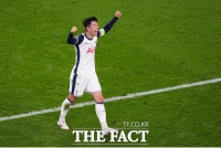  손흥민 드디어 UEL 우승, '15년 무관 한' 풀고 '감격 눈물'...토트넘 1-0 맨유