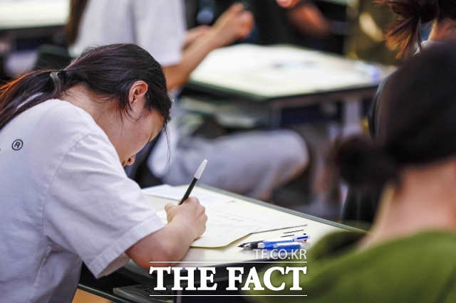 2026학년도 대학수학능력시험(수능) 6월 모의평가는 내달 4일 치러진다. 사진은 서울의 한 고등학교. /더팩트 DB