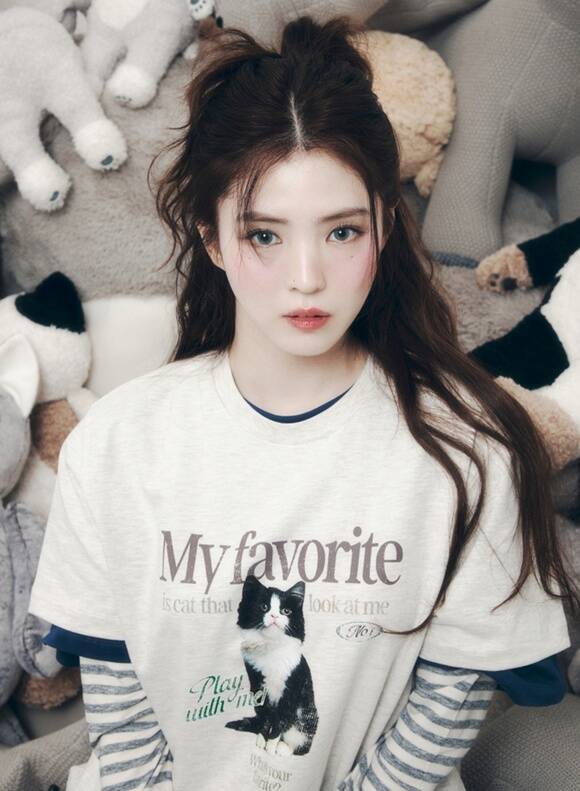 휠라가 배우 한소희의 블로그에서 영감을 받은 MY 티셔츠의 세 번째 시리즈를 출시했다. /미스토홀딩스