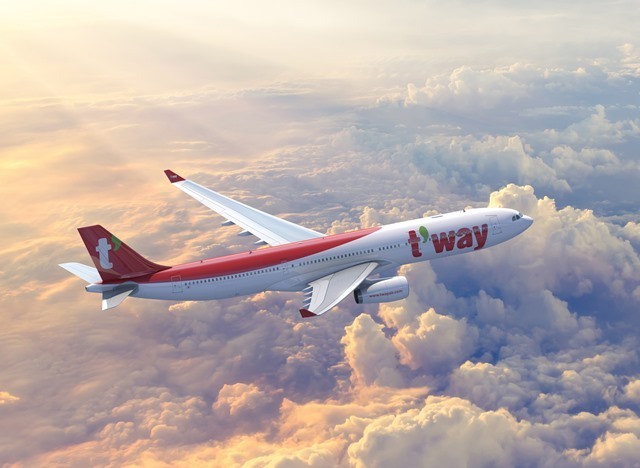 국토교통부가 항공안전법을 위반한 제주항공·티웨이항공·대한항공 등 3개 항공사에 대해 총 35억3800만원의 과징금을 부과했다. /티웨이항공