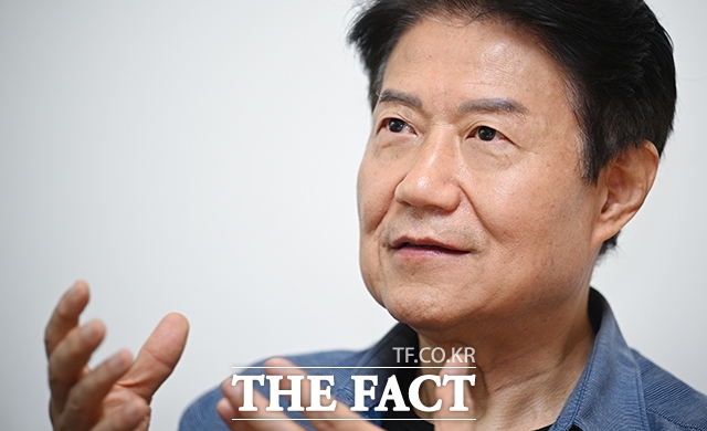 <더팩트>는 6·3 대통령 선거를 6일 앞둔 28일 최요한 정치평론가와 함께 우희종 서울대 명예교수를 만나 한국 정치의 현실을 진단했다. /박헌우 기자