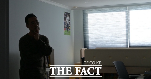 강릉 급발진 의심 사고로 12살이던 이도현 군이 세상을 떠난 지 3년이 지난 가운데 유족들은 급발진 의심 사고 시 제조사가 입증 책임을 지도록하는 제조물책임법 개정안, 일명 도현이법 처리를 호소하고 있다. /김영봉 기자