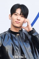  덱스, K팝 오디션도 접수…'비 마이 보이즈' MC 발탁