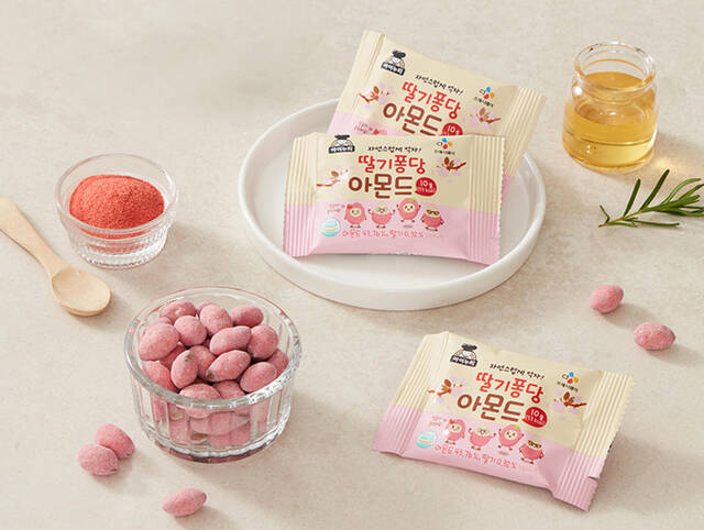 CJ프레시웨이의 아이누리 소용량 견과류 상품군 판매량이 누적 1000만봉을 돌파했다. /CJ프레시웨이