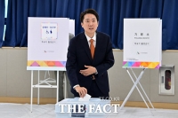 사전투표하는 이준석 개혁신당 대선 후보 [포토]