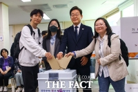 [6·3 대선] 사전투표한 이재명 