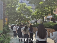  [르포] 대기줄만 200m…'역대급 흥행' 사전투표 풍경