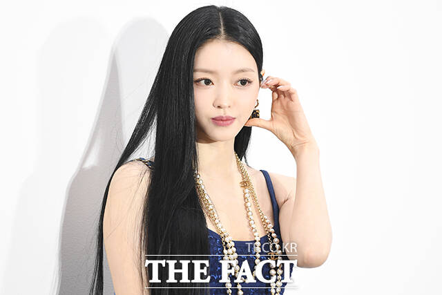 오마이걸 유아가 사람엔터테인먼트와 전속계약을 체결했다. /장윤석 기자