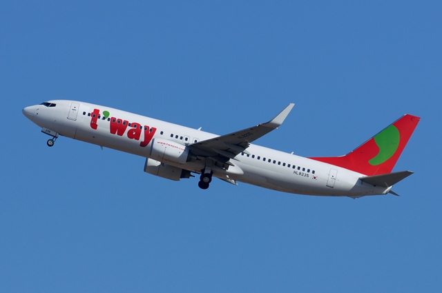 티웨이항공은 오는 8월 15일부터 제주-싱가포르 정기편 직항 노선을 신규 취항한다고 2일 밝혔다. /티웨이항공