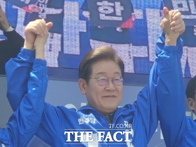 이재명 더불어민주당 대선 후보는 21대 대선이 하루 앞으로 다가온 2일 서울 영등포구 여의도공원에서 마지막 유세를 펼친다. /송호영 기자