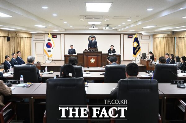 대전 중구의회는 오는 9일부터 26일까지 18일간 제267회 정례회 의사일정에 돌입하기로 확정했다. 사진은 중구의회 본회의장 전경./대전 중구의회