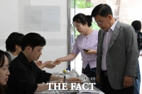  '제21대 대통령선거' 투표하는 박강수 마포구청장 [포토]