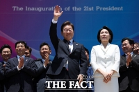  이재명 경제 회복·통합 강조...