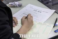  '응시생 50만 명'…대선으로 하루 미뤄진 6월 수능 모의평가 [TF사진관]