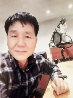  '농부 가수' 성노, 영월 FM 방송 '성노의 라디오스타가요쇼' 진행