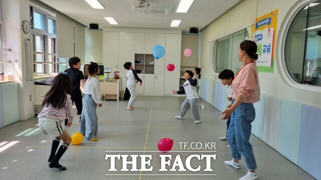 충남 도내 한 초등학교에서 충남형 늘봄학교 프로그램을 진행하고 있다. /충남도교육청