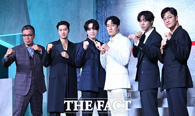 배우 안길강과 공명, 이준혁, 소지섭, 추영우, 조한철(왼쪽부터)이 넷플릭스 새 시리즈 광장으로 호흡을 맞춘다. /서예원 기자
